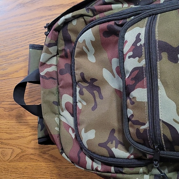 Camo Rager Backpack - Picture 2 of 11